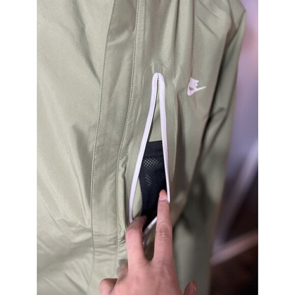 Nike Sportswear Storm-FIT Legacy Hooded Shell Jacket Olives Green DM5499-334 Med - Picture 7 of 16